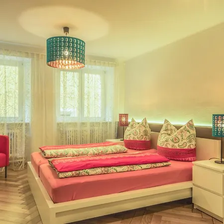 Spiegel - Oriental Apartament
